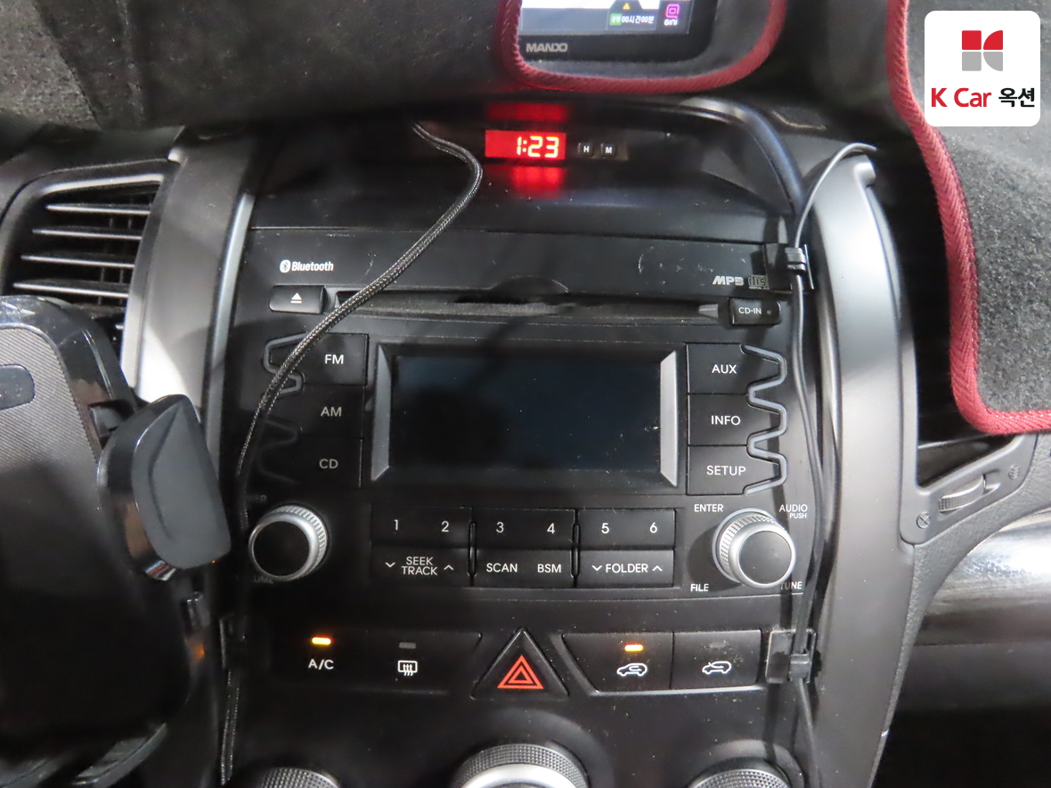 Kia Sorento 2011 - Image 14