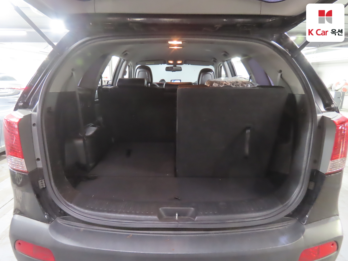 Kia Sorento 2011 - Image 26