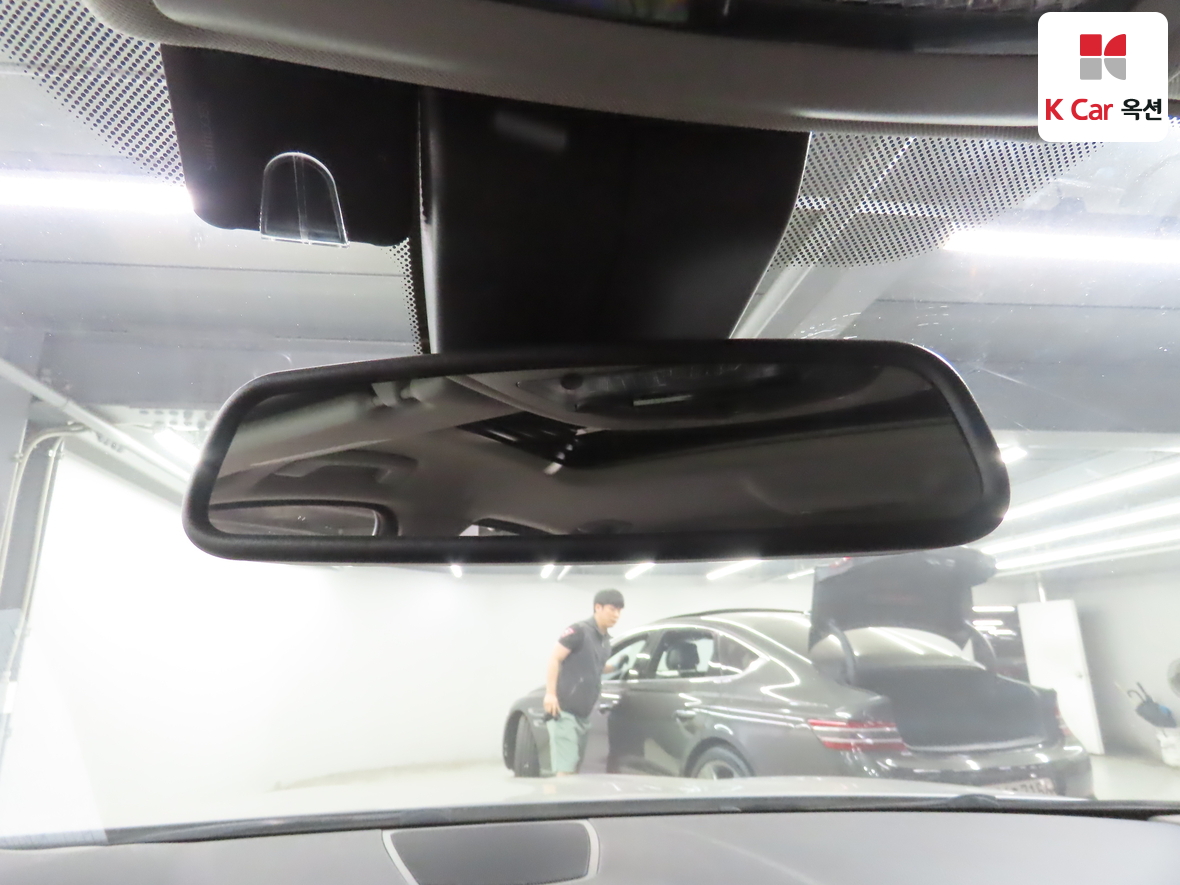 BMW 5 Series - 13