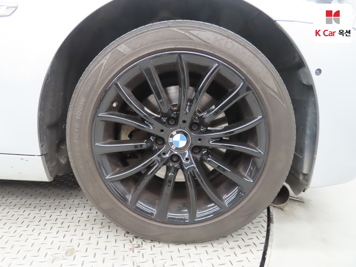 BMW 5 Series - 45