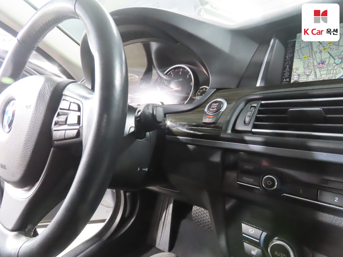BMW 5 Series - 11