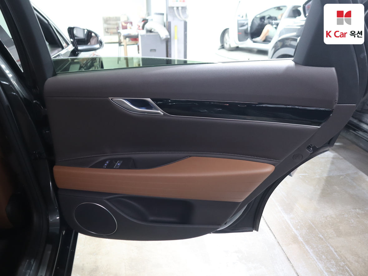 Genesis G80 2024 - Image 28