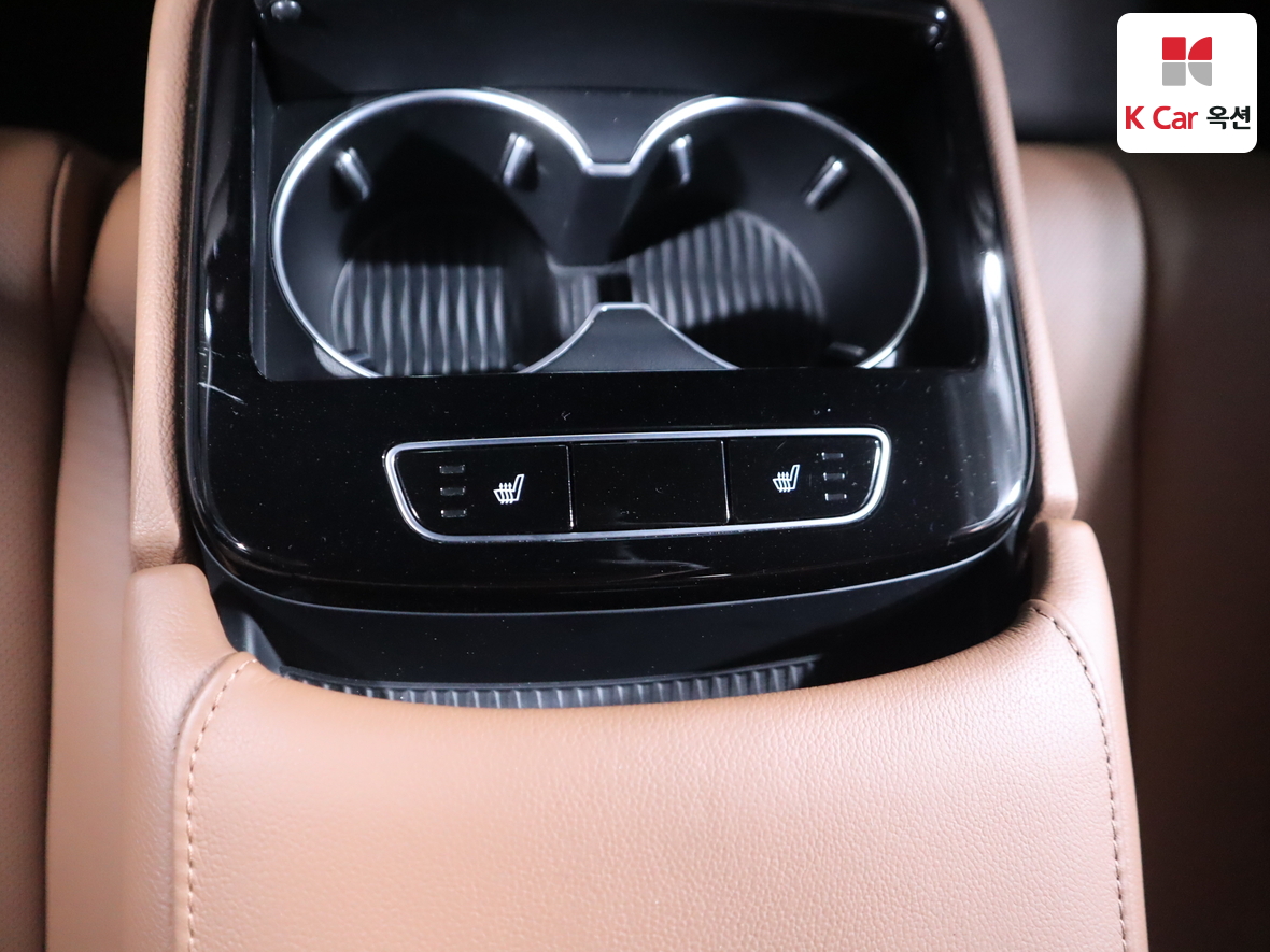 Genesis G80 2024 - Image 24