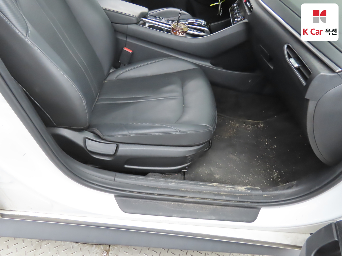 هيونداي سوناتا 2022 - صورة 28