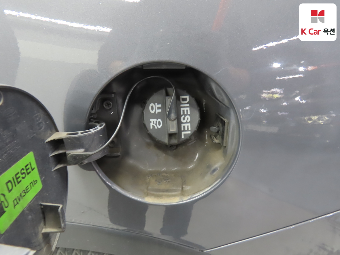 KG Mobility Tivoli 2018 - Image 23