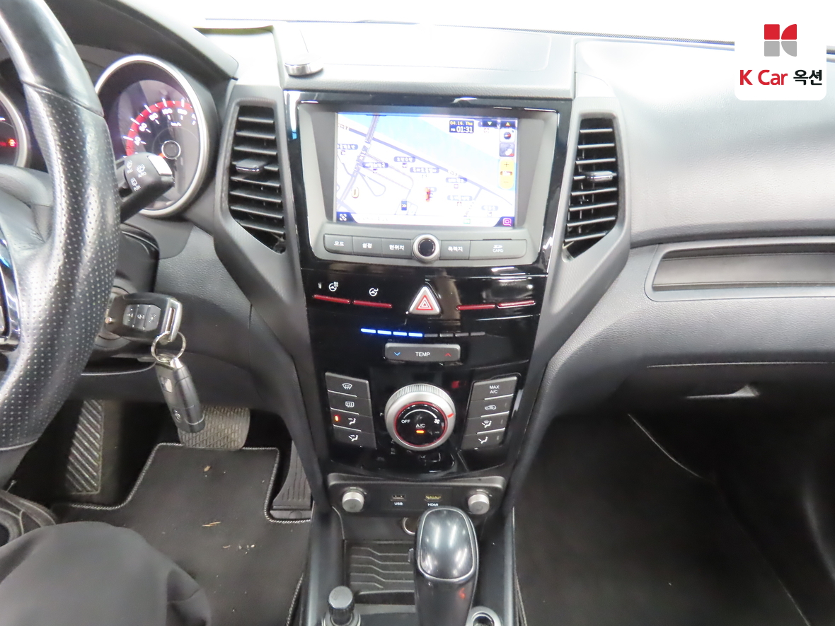 KG Mobility Tivoli 2018 - Image 6