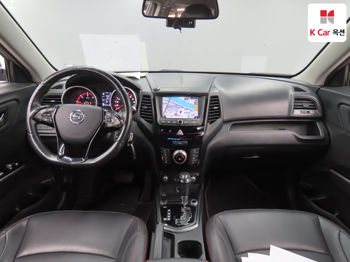 KG Mobility Tivoli 2018 - Image 3