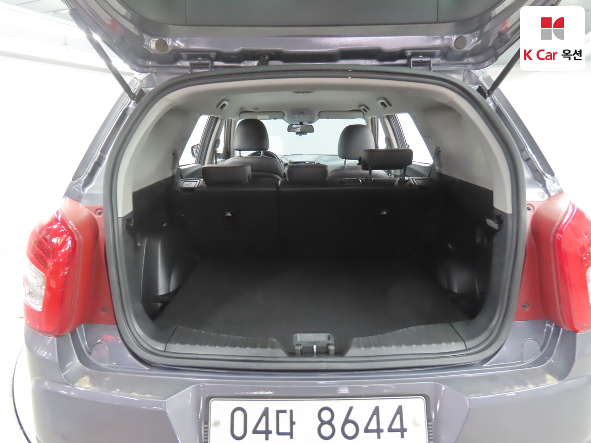 KG Mobility Tivoli 2018 - Image 24