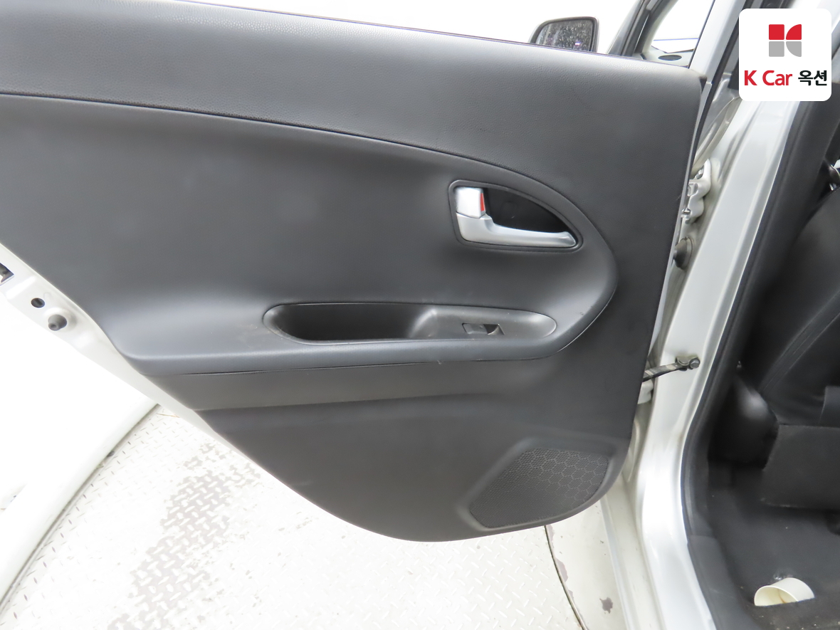 Kia Morning 2016 - Image 22