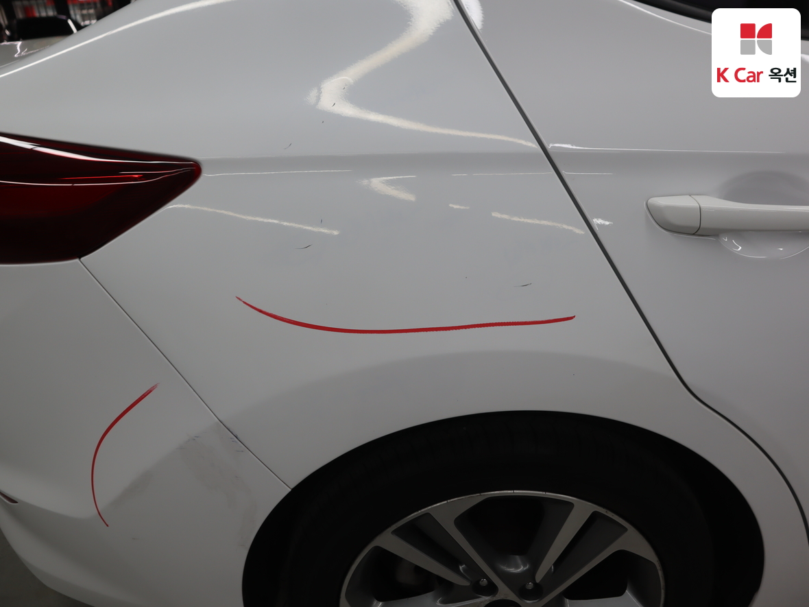 Hyundai Elantra 2018 - Image 41