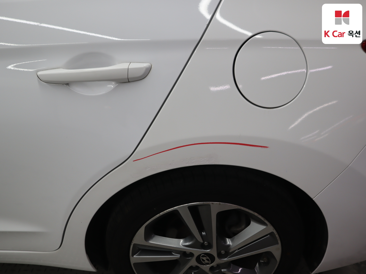 Hyundai Elantra 2018 - Image 39