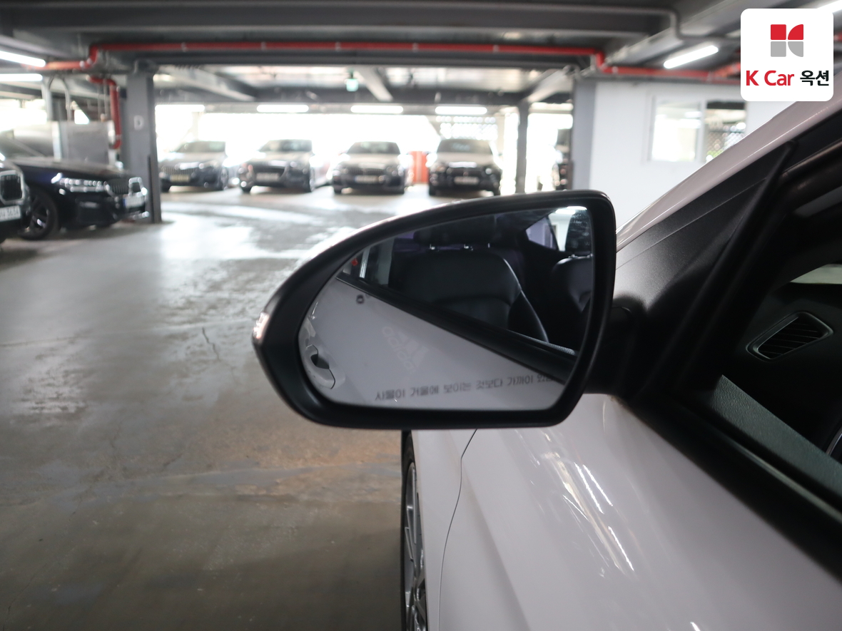 Hyundai Elantra 2018 - Image 22