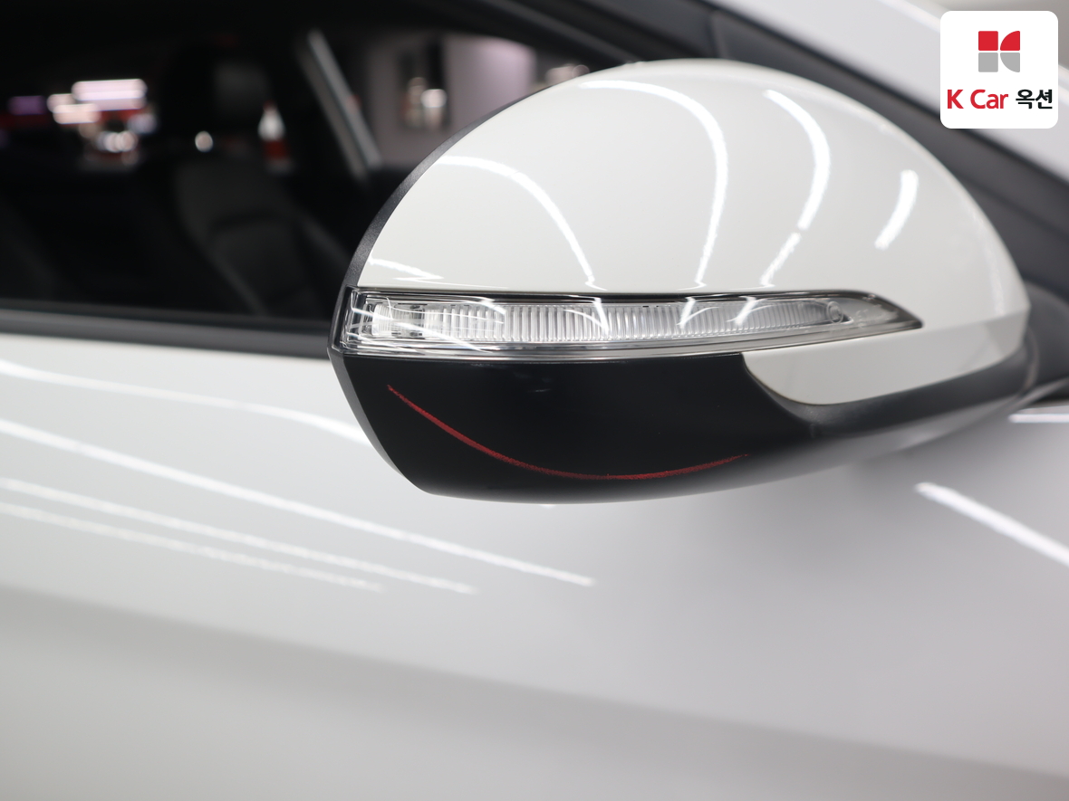 Hyundai Elantra 2018 - Image 44