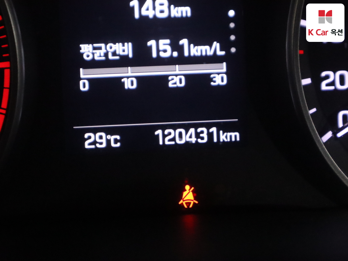 Hyundai Elantra 2018 - Image 4