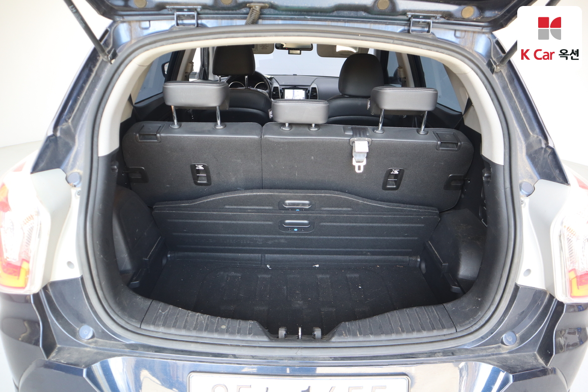 KG Mobility Tivoli 2018 - Image 25