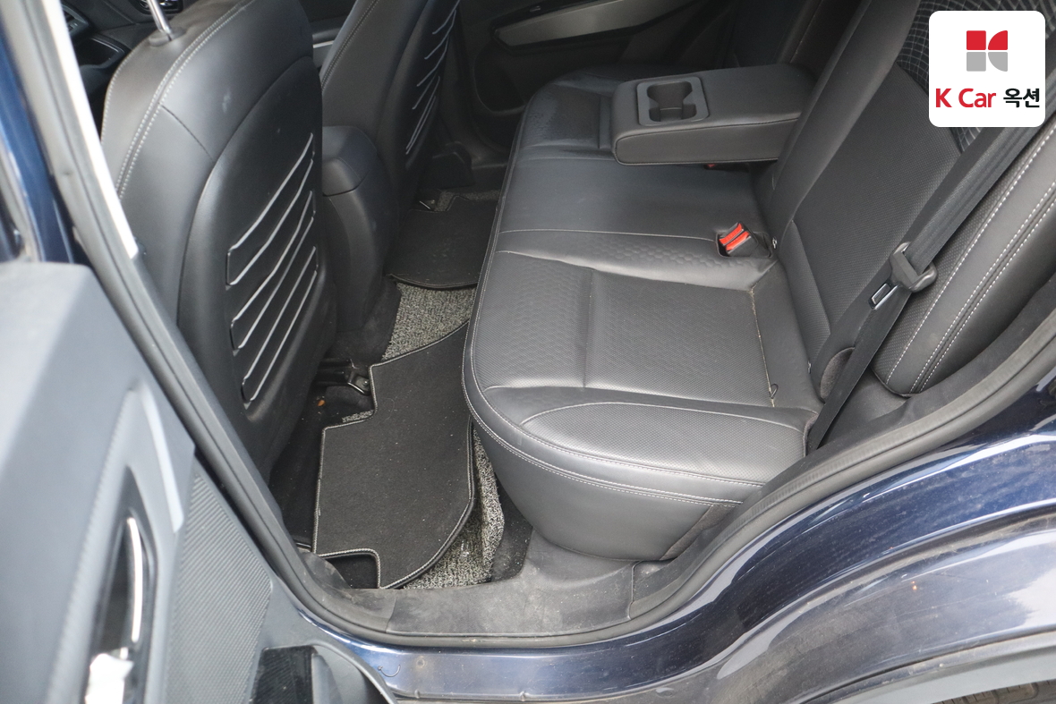 KG Mobility Tivoli 2018 - Image 23