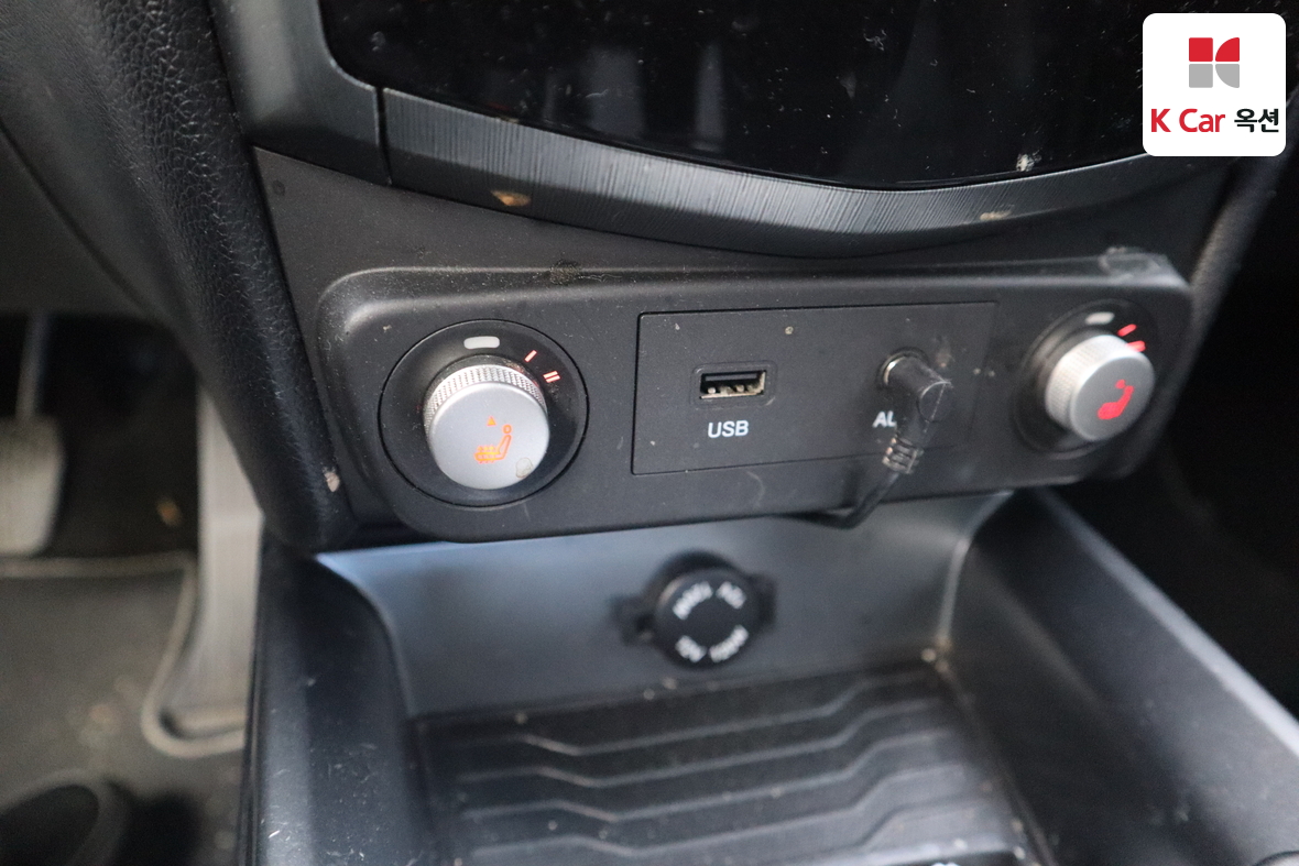 KG Mobility Tivoli 2018 - Image 15