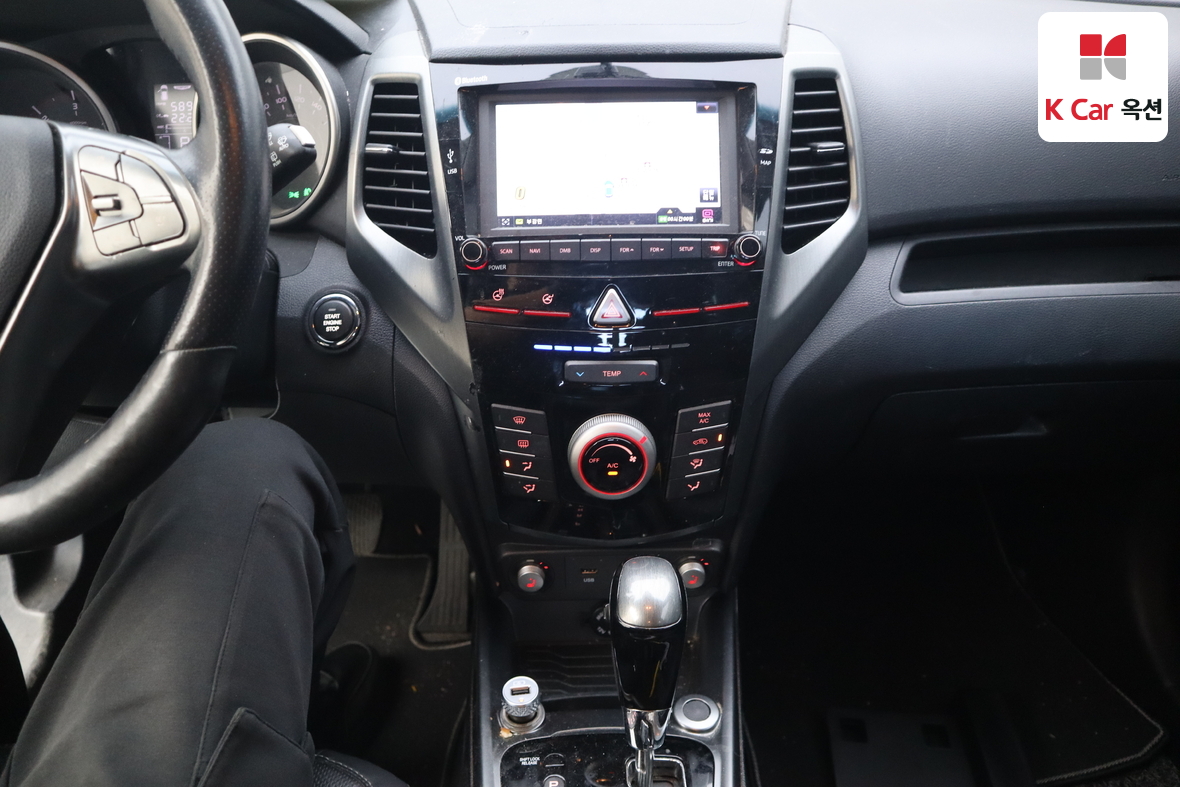 KG Mobility Tivoli 2018 - Image 6