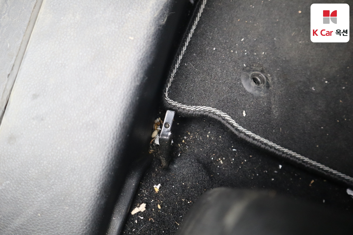 KG Mobility Tivoli 2018 - Image 18