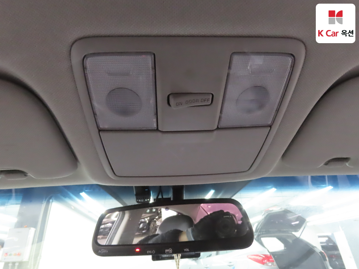 Kia K3 2015 - Image 12