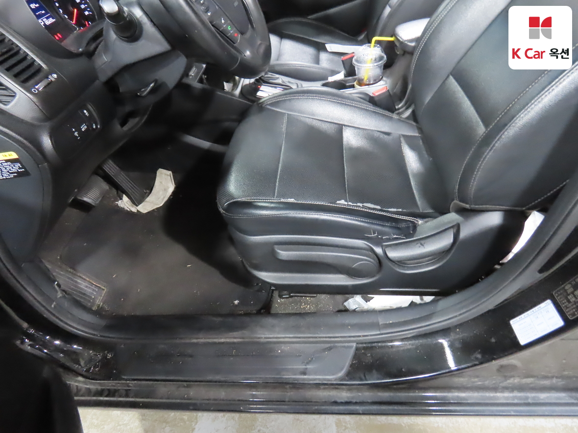 Kia K3 2015 - Image 17