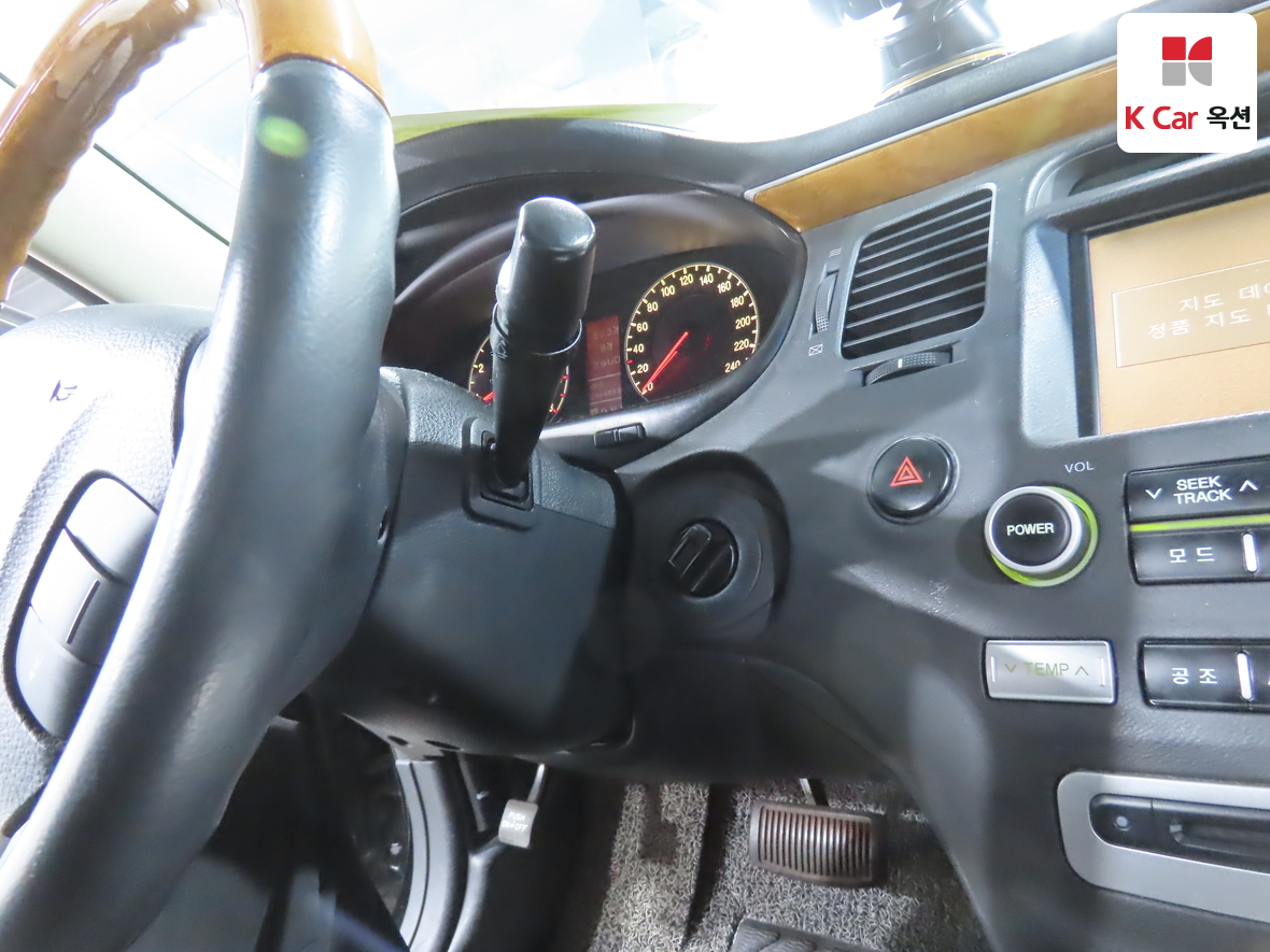 هيونداي أزيرا 2007 - صورة 11