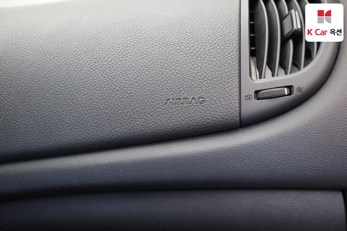 كيا فورتي 2011 - صورة 30