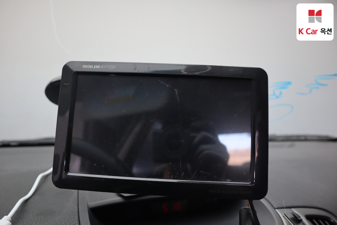 كيا فورتي 2011 - صورة 17