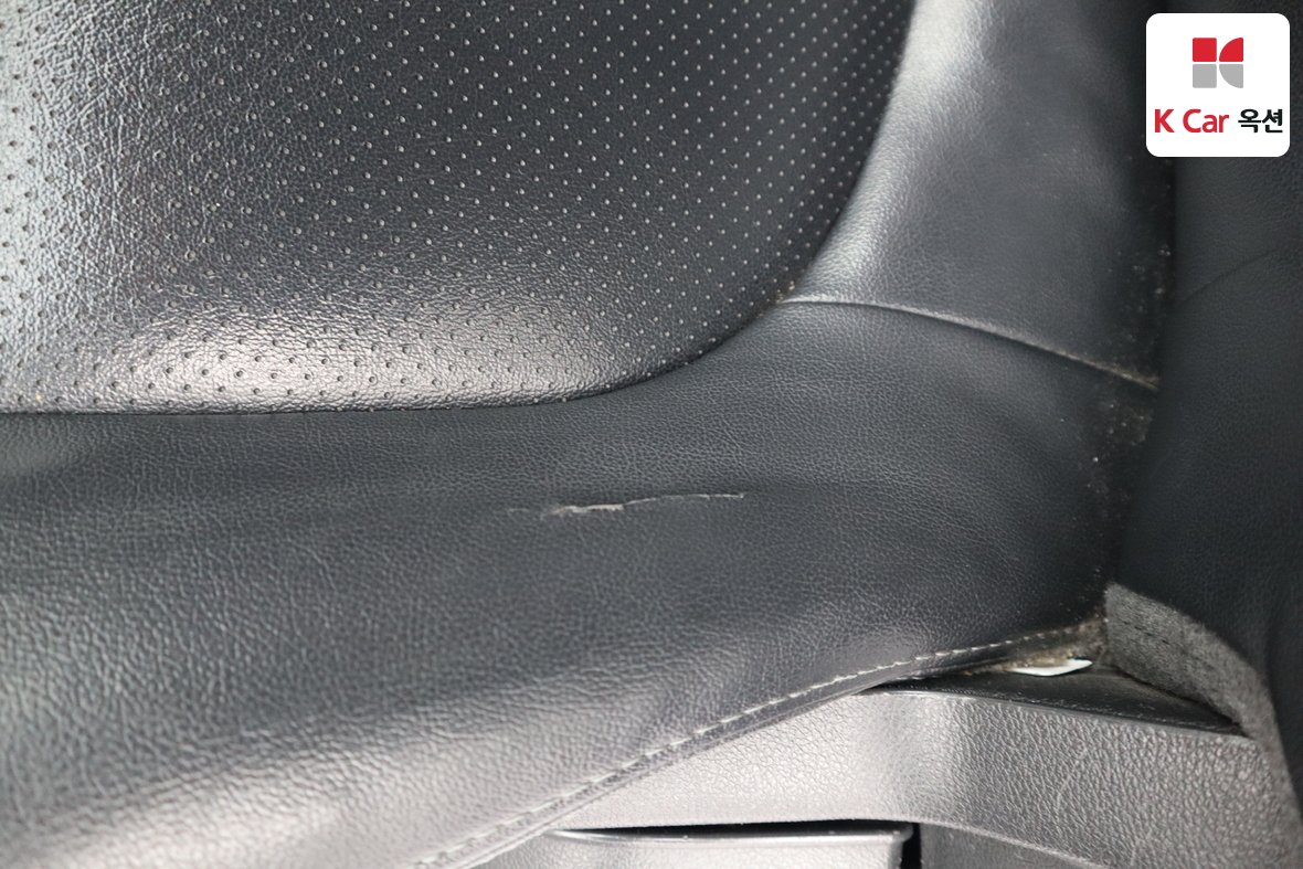 كيا فورتي 2011 - صورة 20