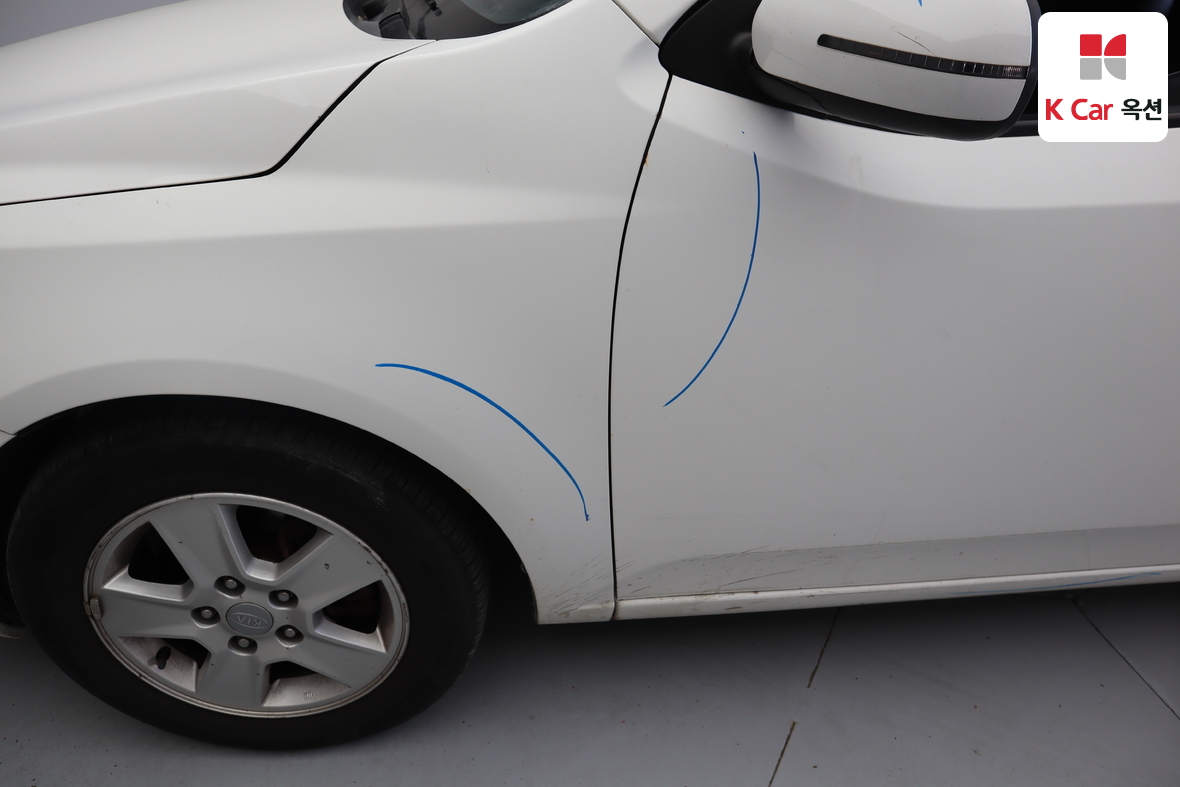 كيا فورتي 2011 - صورة 35