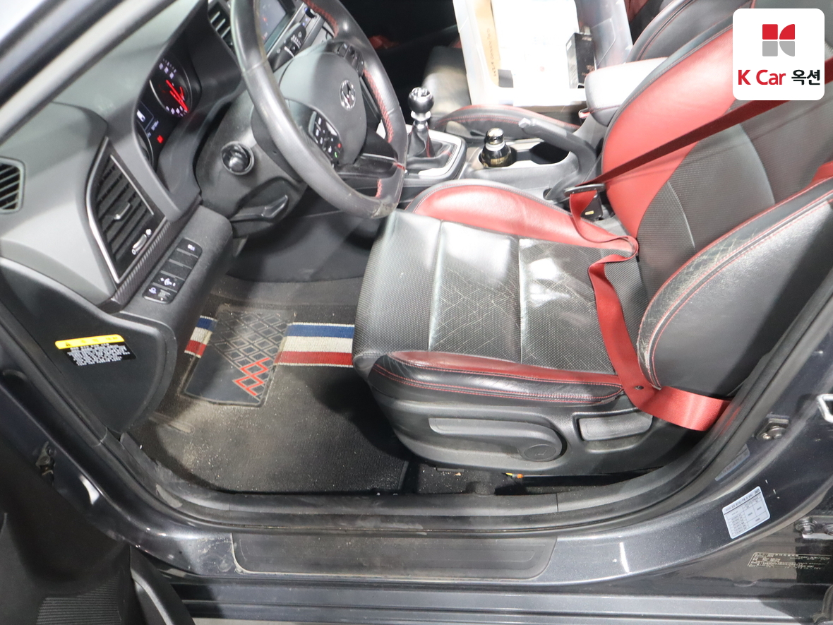 هيونداي إلانترا 2017 - صورة 17