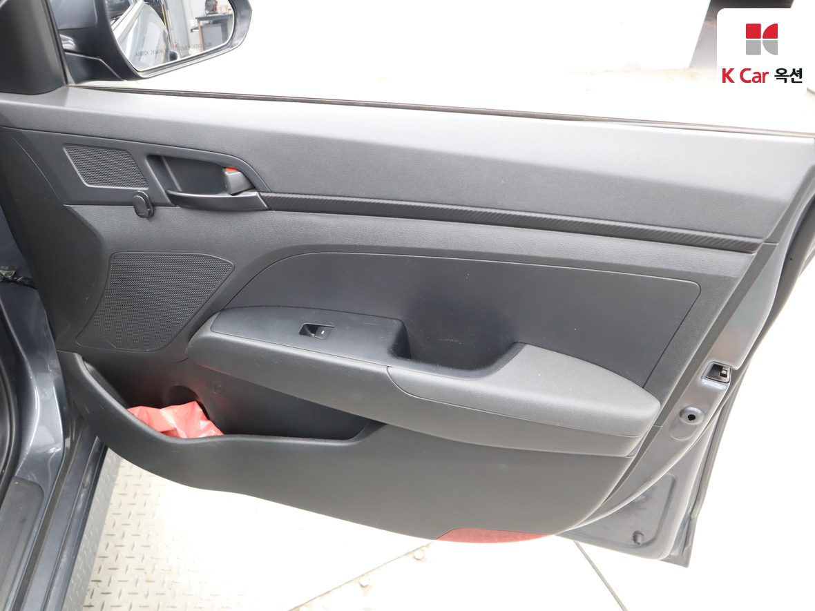 هيونداي إلانترا 2017 - صورة 27