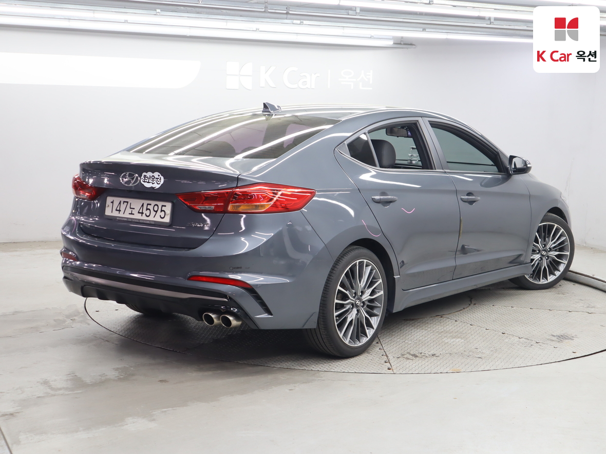 هيونداي إلانترا 2017 - صورة 2