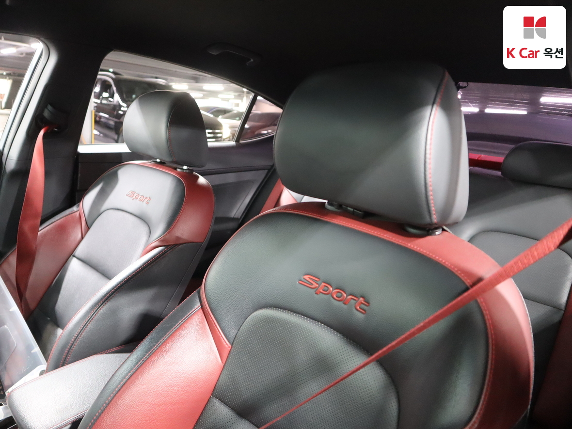 هيونداي إلانترا 2017 - صورة 18