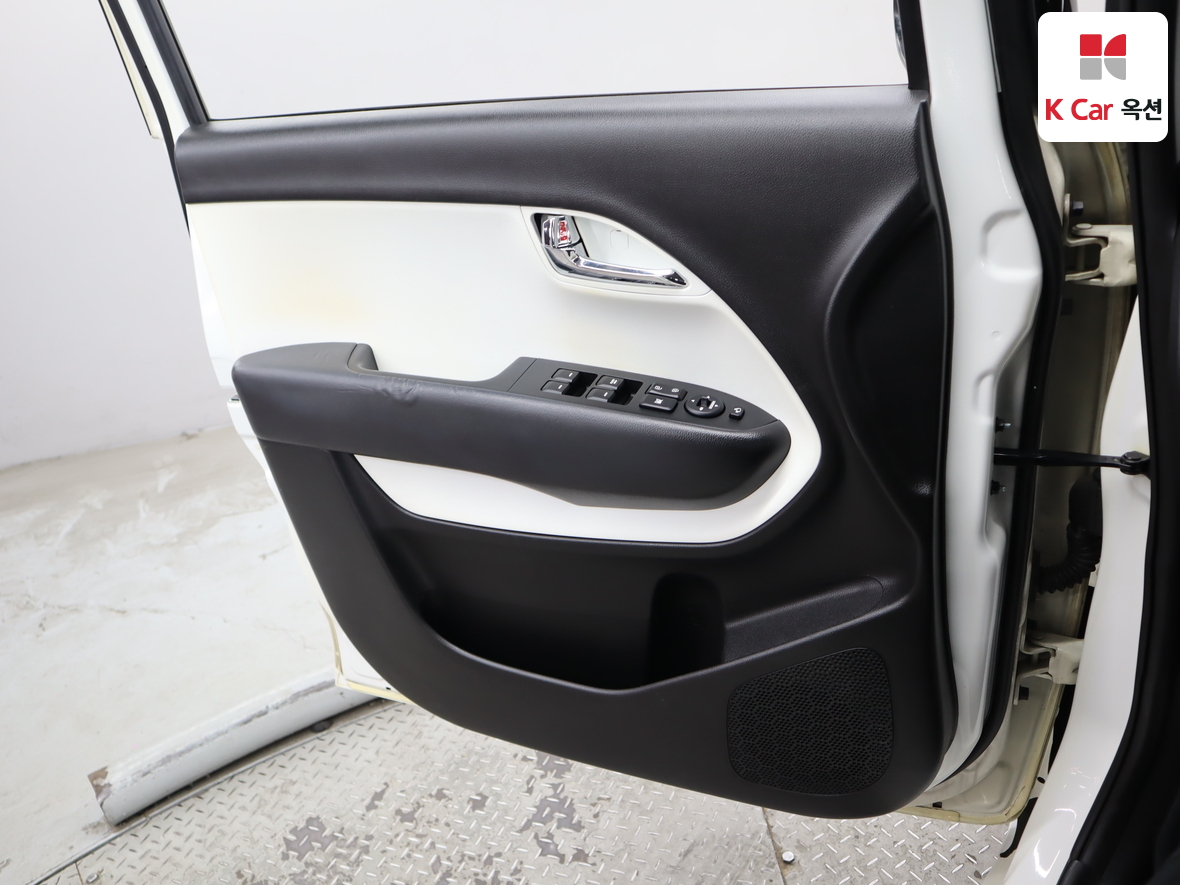 Kia Ray 2012 - Image 8