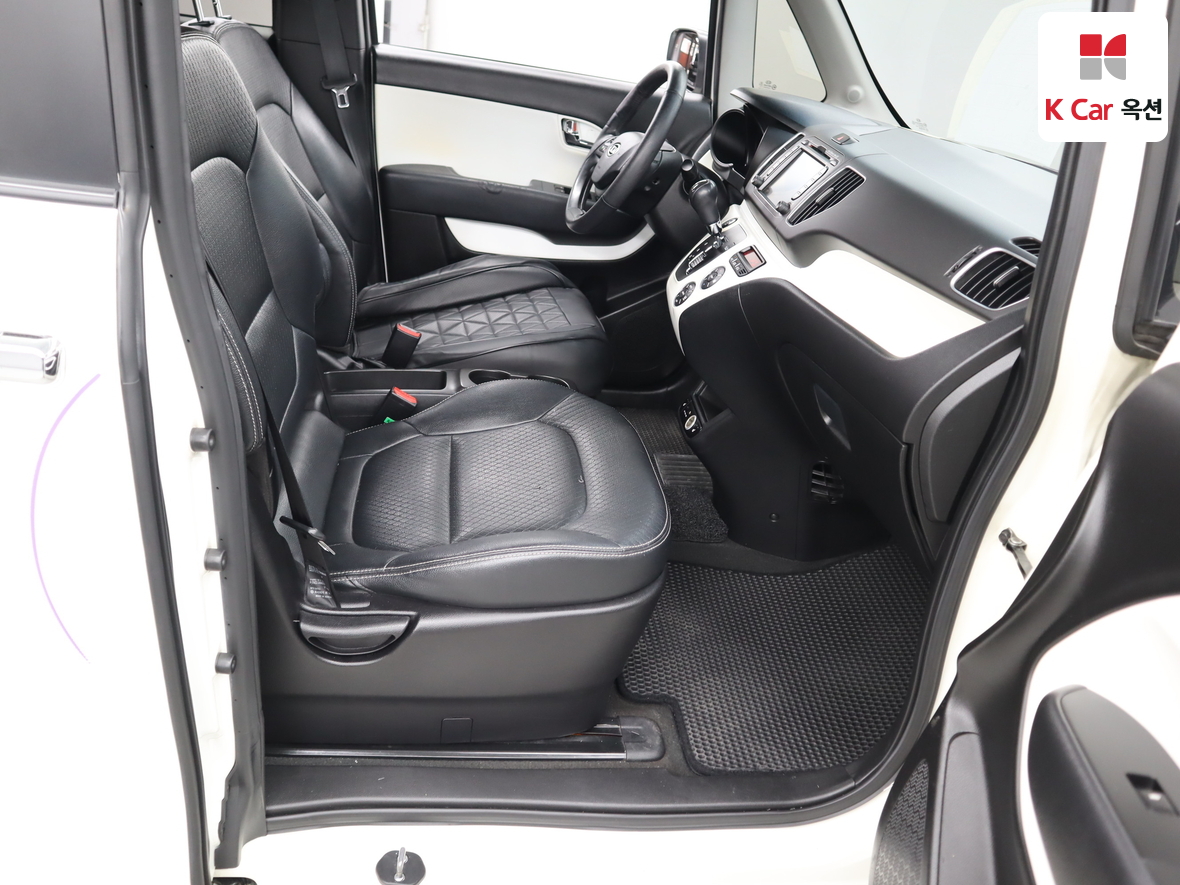 Kia Ray 2012 - Image 32