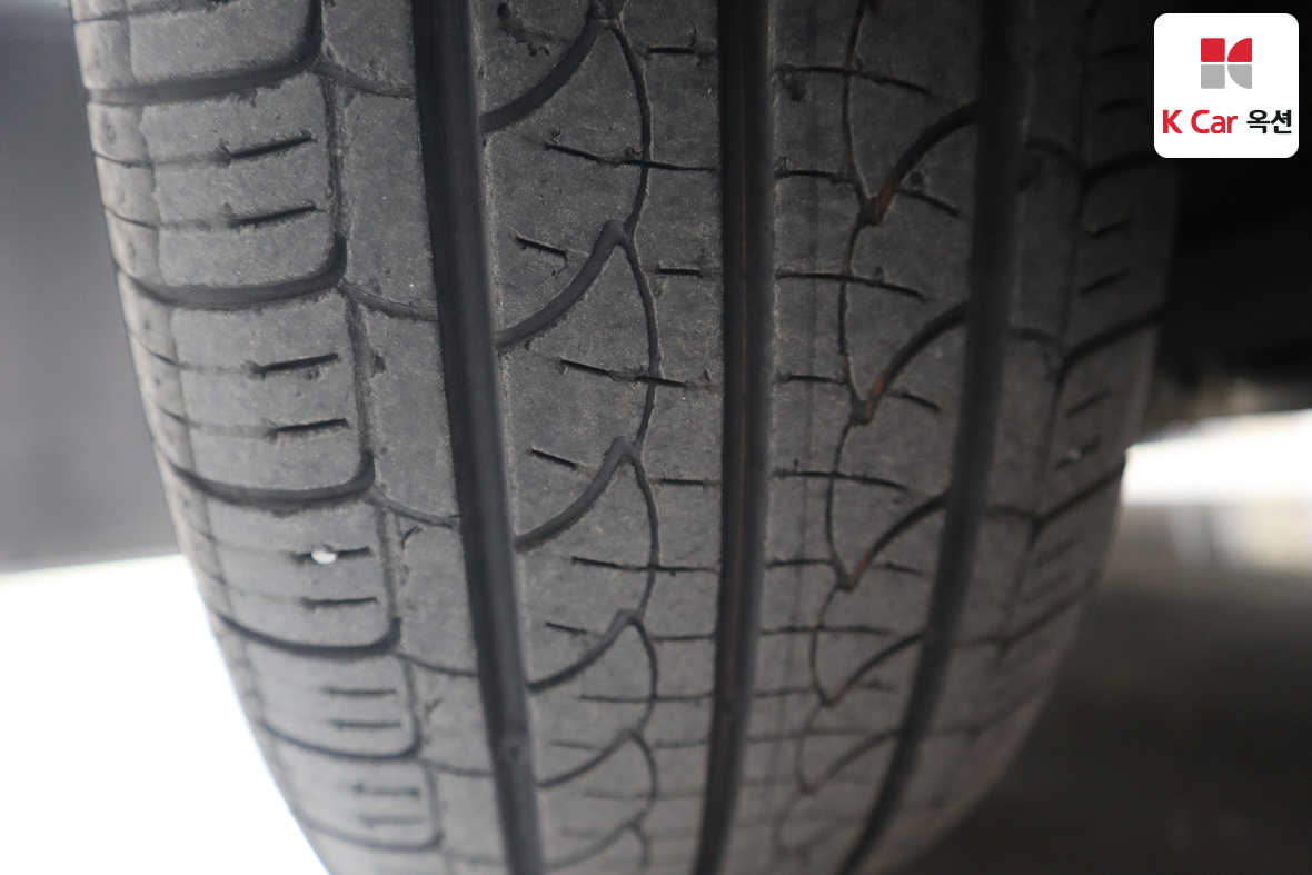 Hyundai Elantra 2009 - Image 30