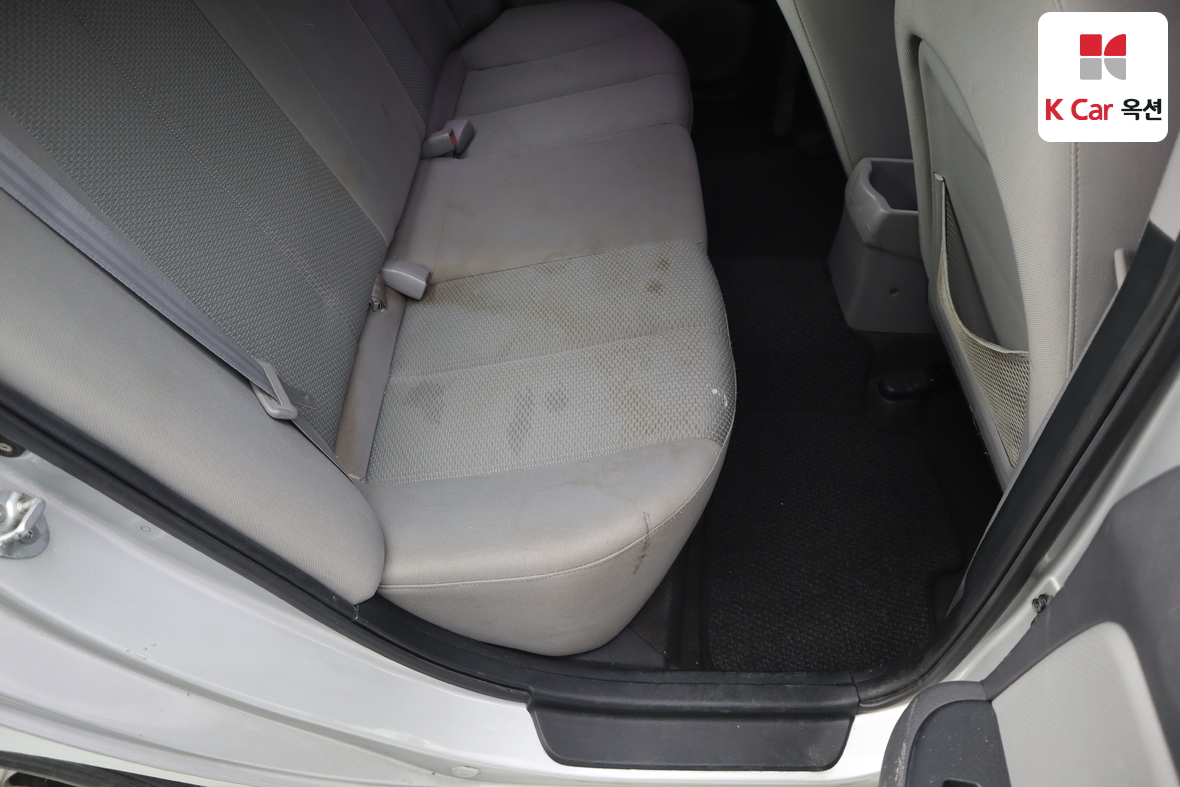 Hyundai Elantra 2009 - Image 26