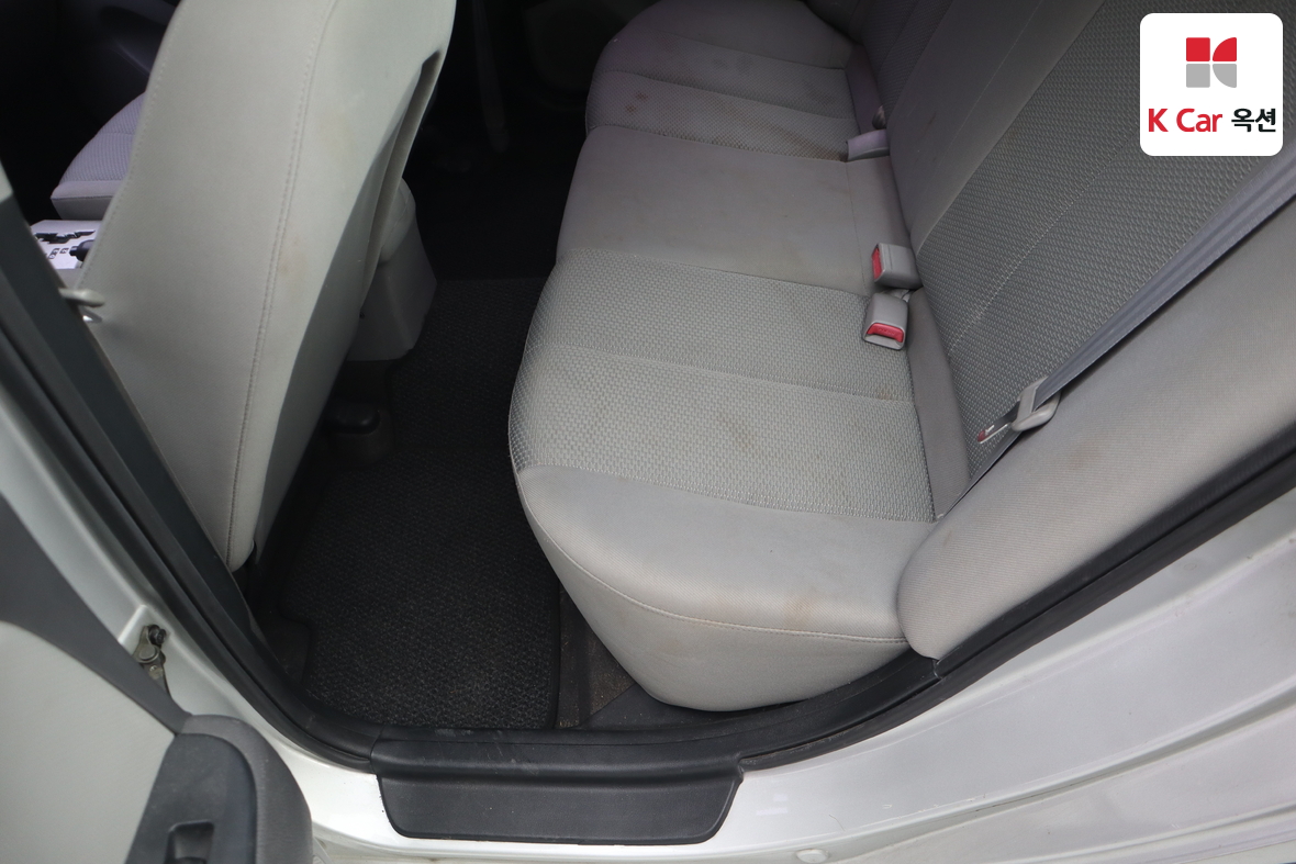 Hyundai Elantra 2009 - Image 22