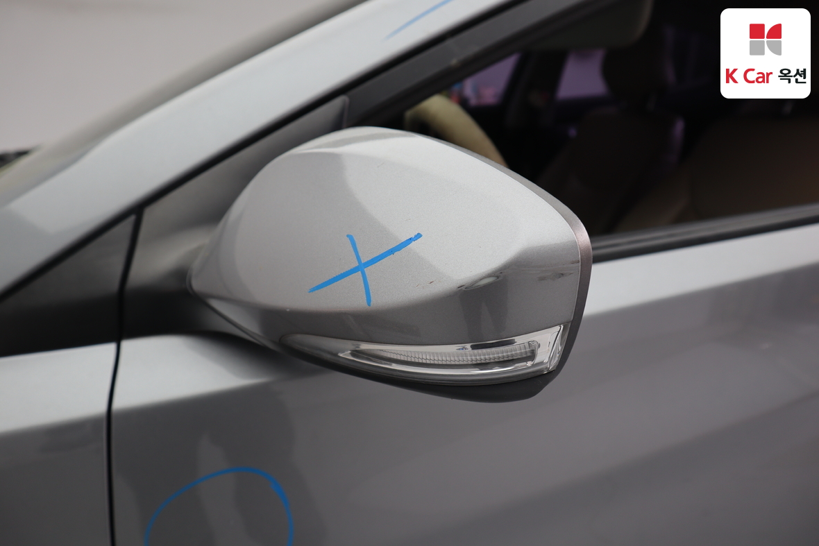 هيونداي إلانترا 2012 - صورة 35