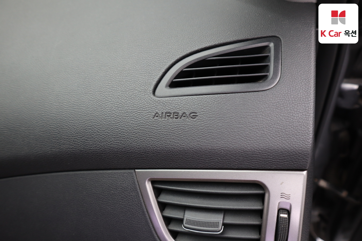 هيونداي إلانترا 2012 - صورة 28