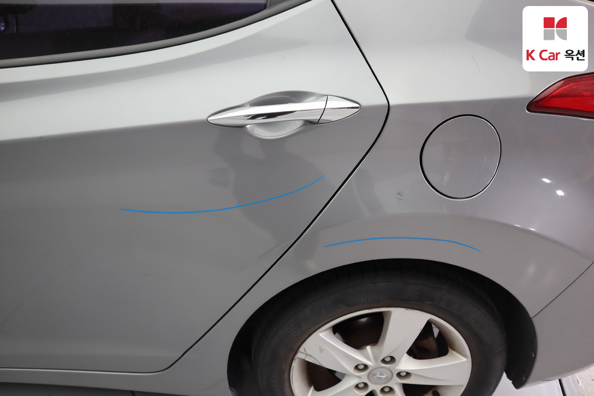 هيونداي إلانترا 2012 - صورة 38