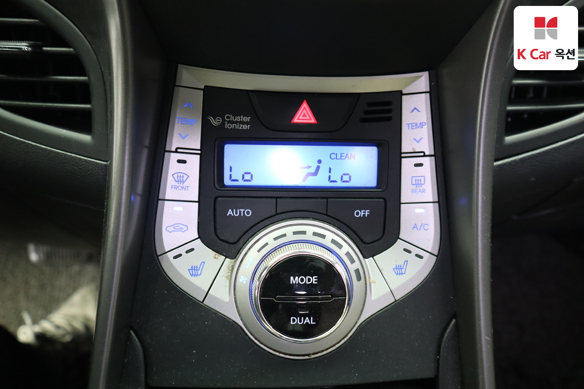 هيونداي إلانترا 2012 - صورة 14