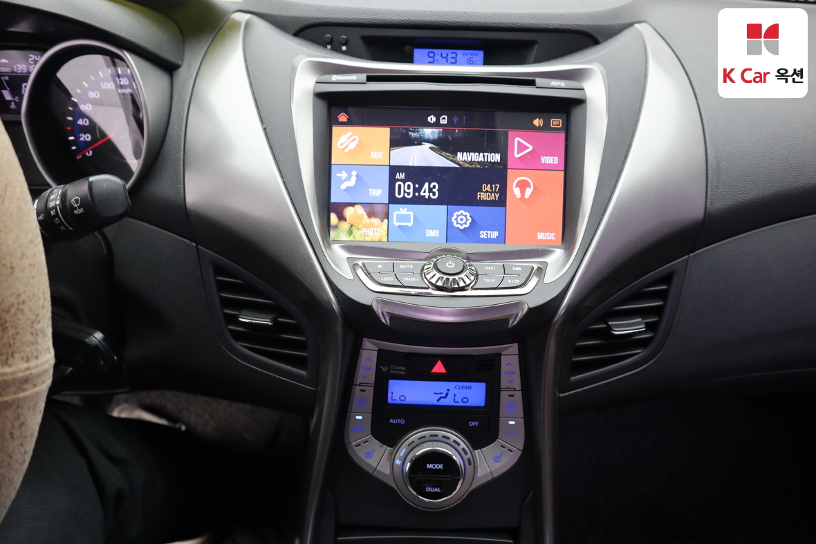 هيونداي إلانترا 2012 - صورة 6