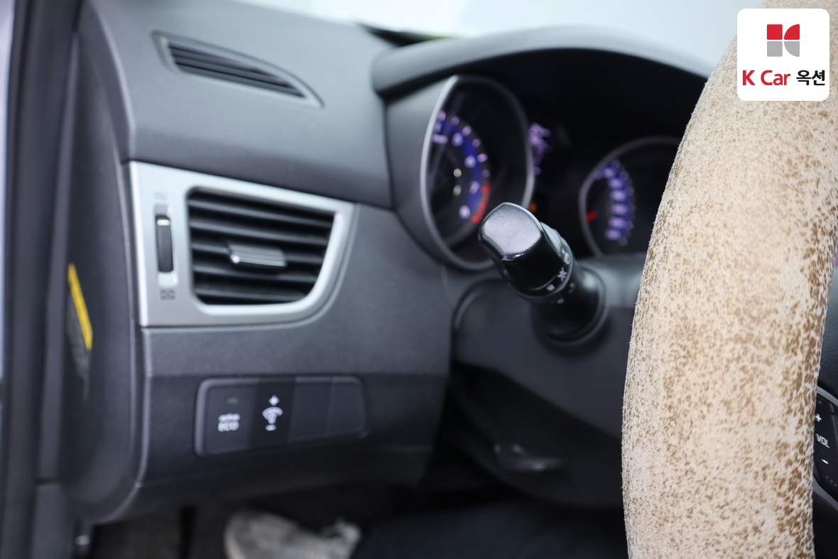 هيونداي إلانترا 2012 - صورة 9