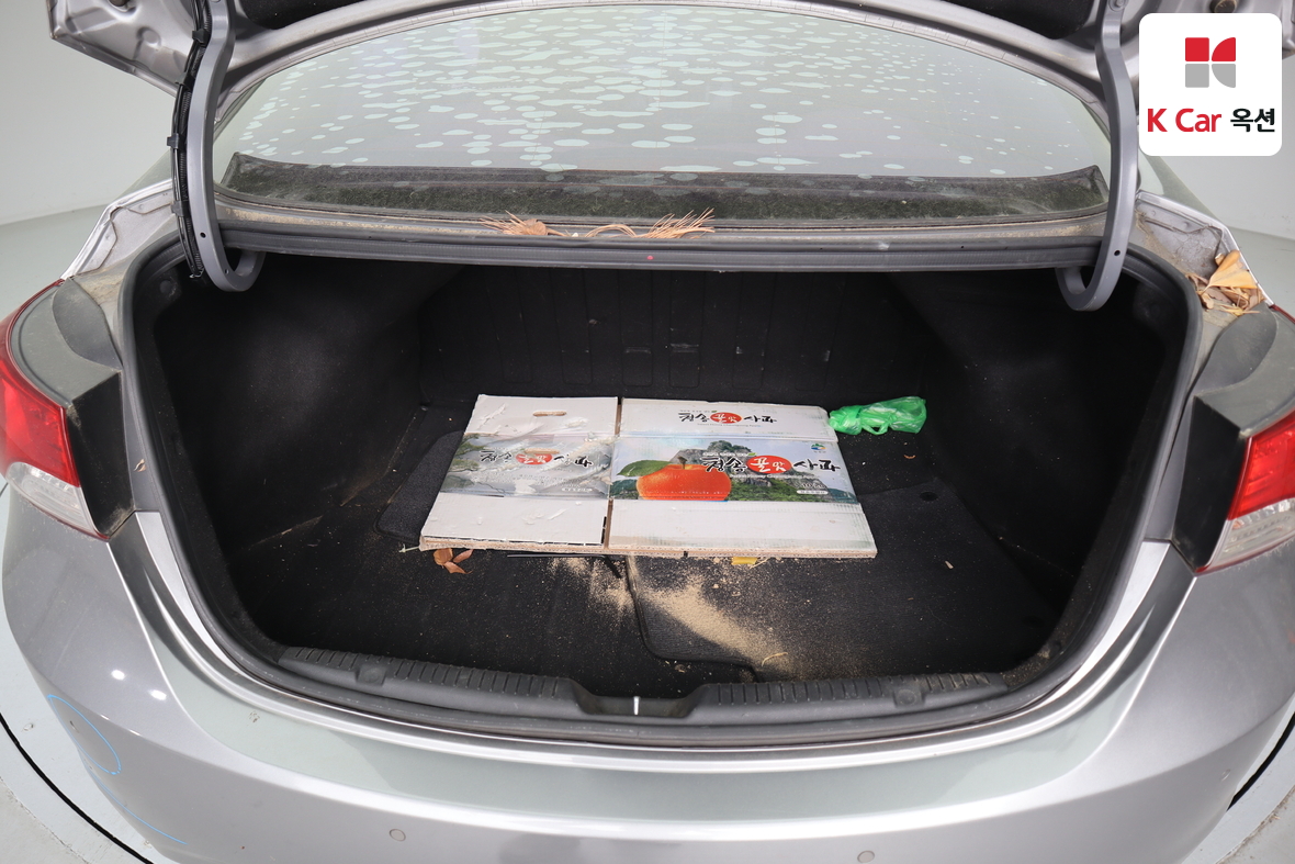 هيونداي إلانترا 2012 - صورة 23