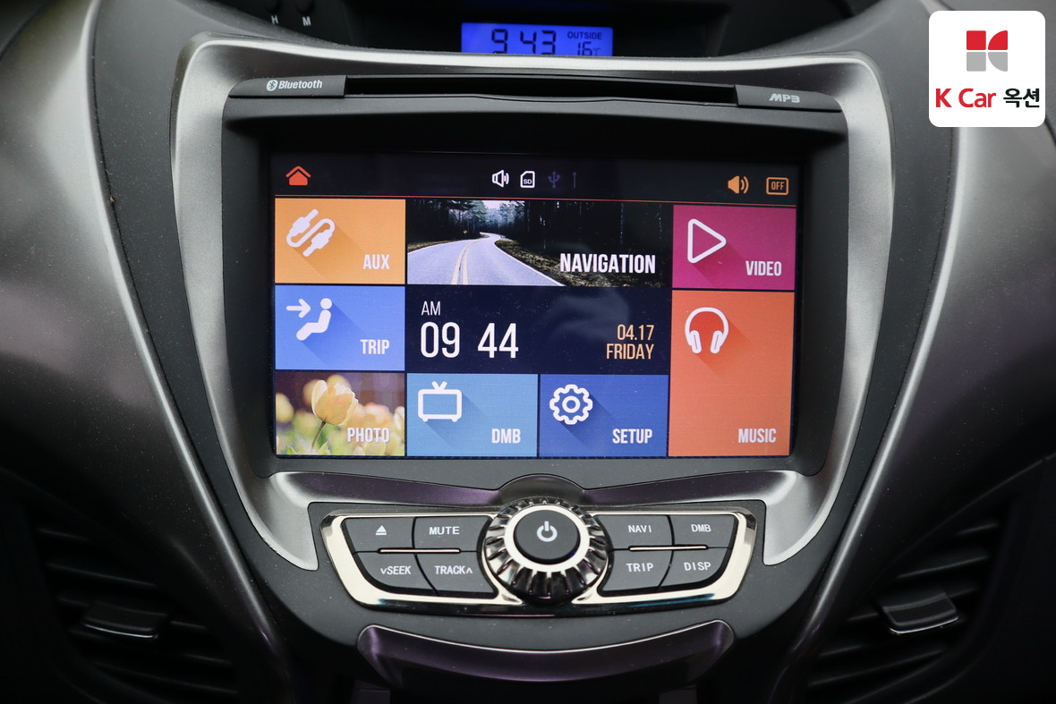 هيونداي إلانترا 2012 - صورة 13