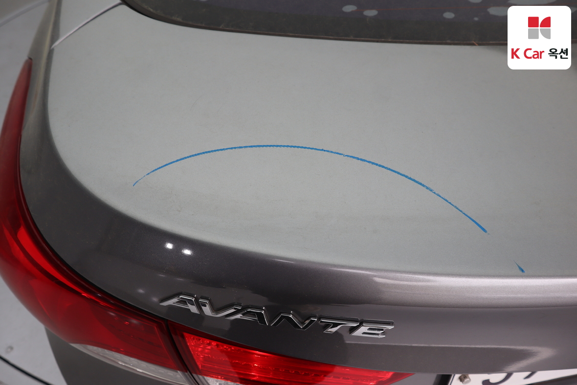 هيونداي إلانترا 2012 - صورة 40