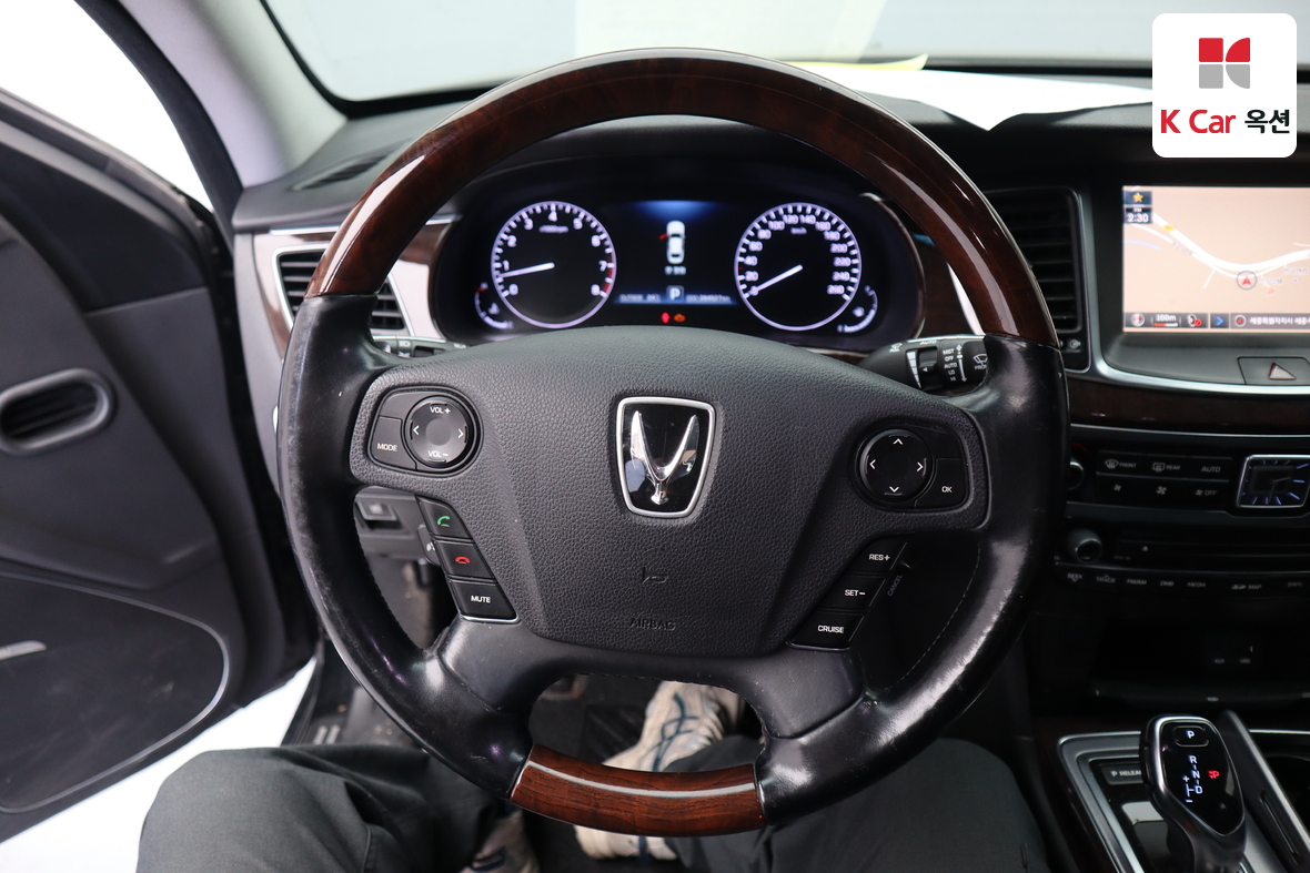 هيونداي إيكوس 2015 - صورة 10