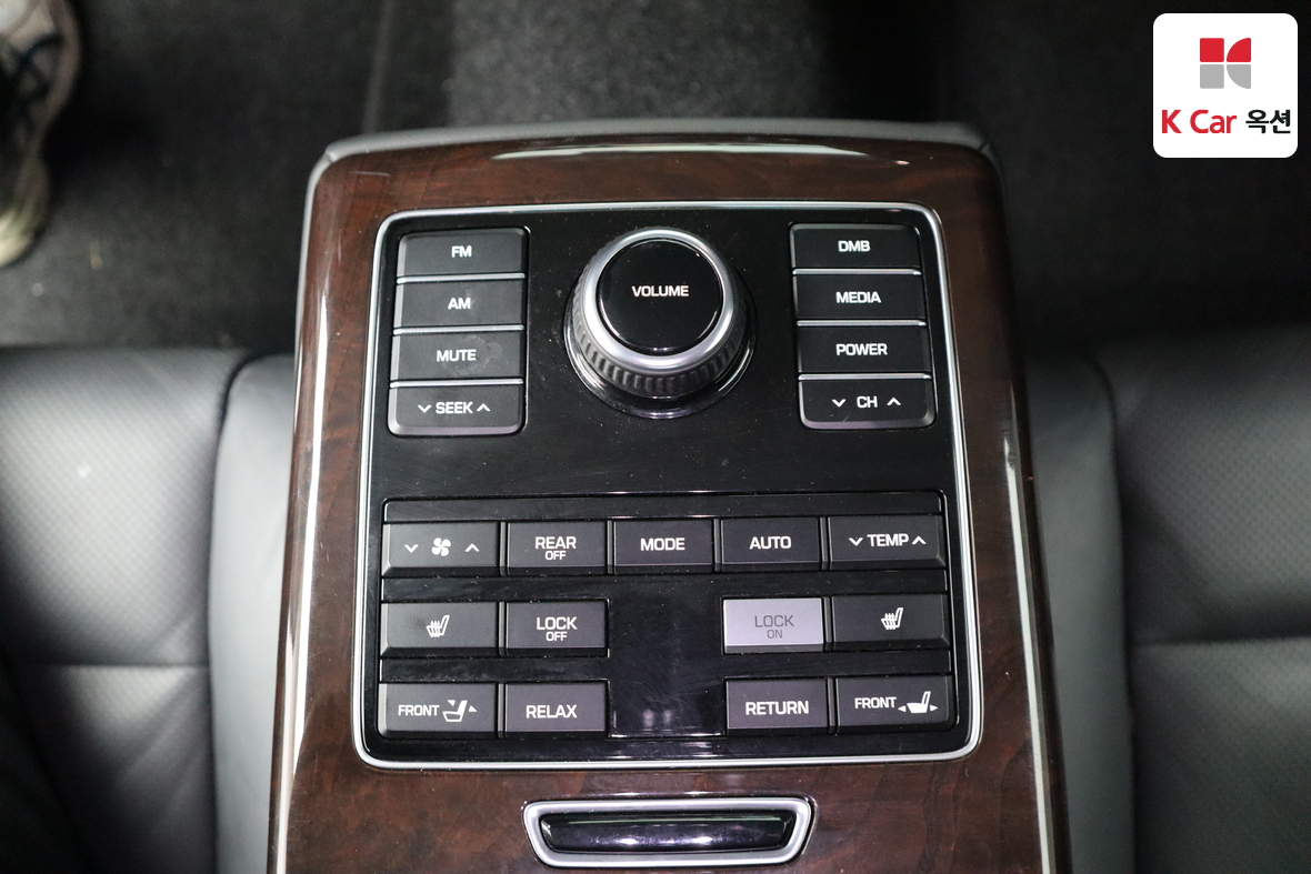 هيونداي إيكوس 2015 - صورة 25